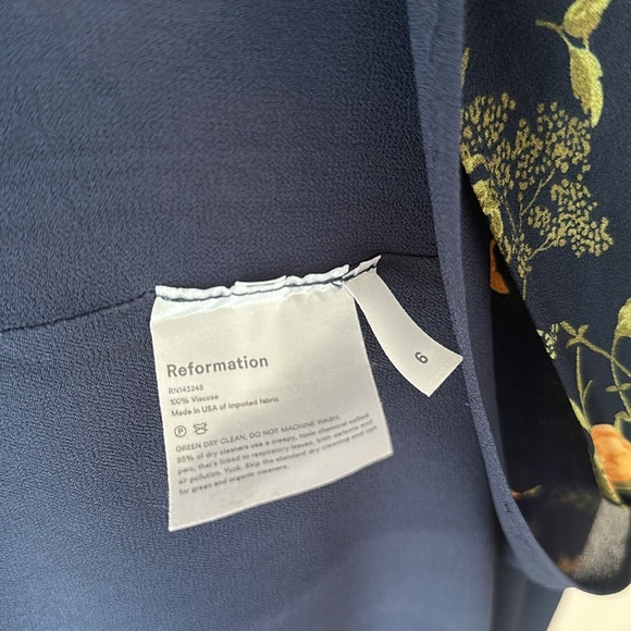 Reformation Midi Dress in Secret Garden Print - Picture 4 of 5